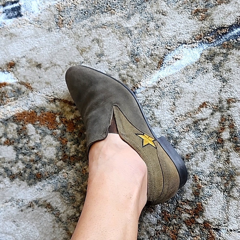 8.5 Aldo shoes